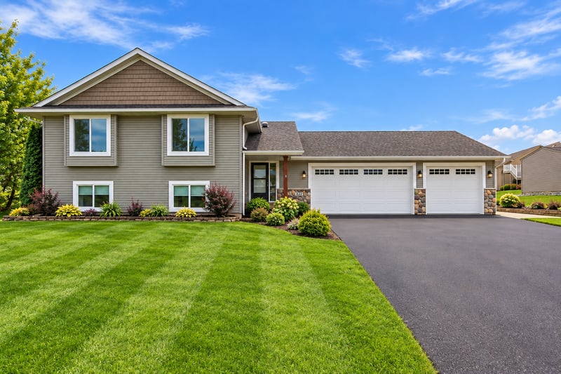 822 Deer Pa, Montgomery, MN 56069