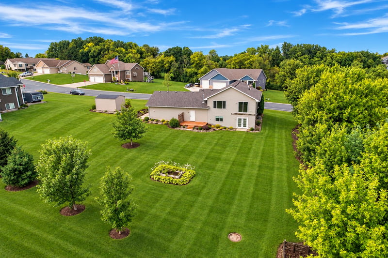 822 Deer Pa, Montgomery, MN 56069