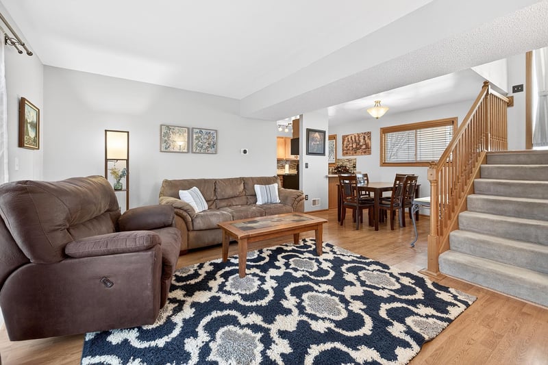 3271 Dodd Ln, Eagan, MN 55121