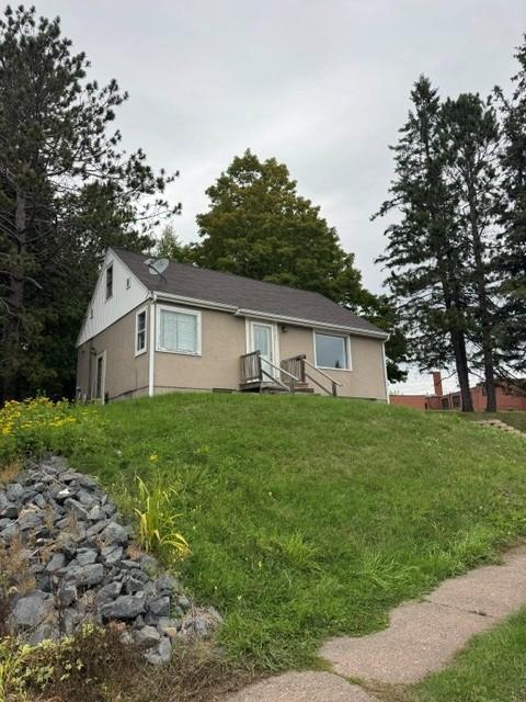4125 Woodland Ave, Duluth, MN 55803