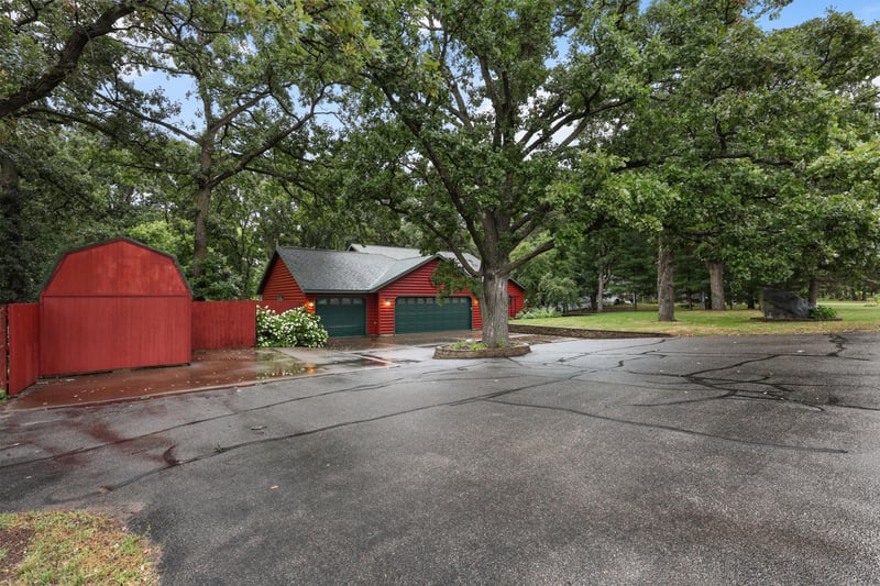 818 N Oak St, Royalton, MN 56373