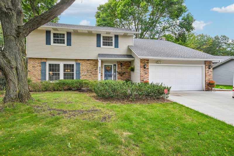 800 Nightingale Blvd, Stillwater, MN 55082
