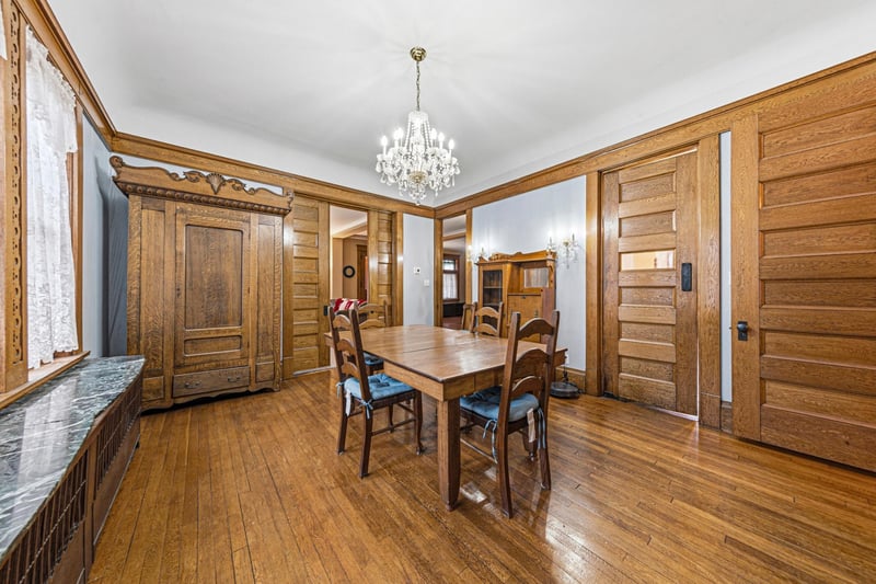 504 7th St NW, Faribault, MN 55021