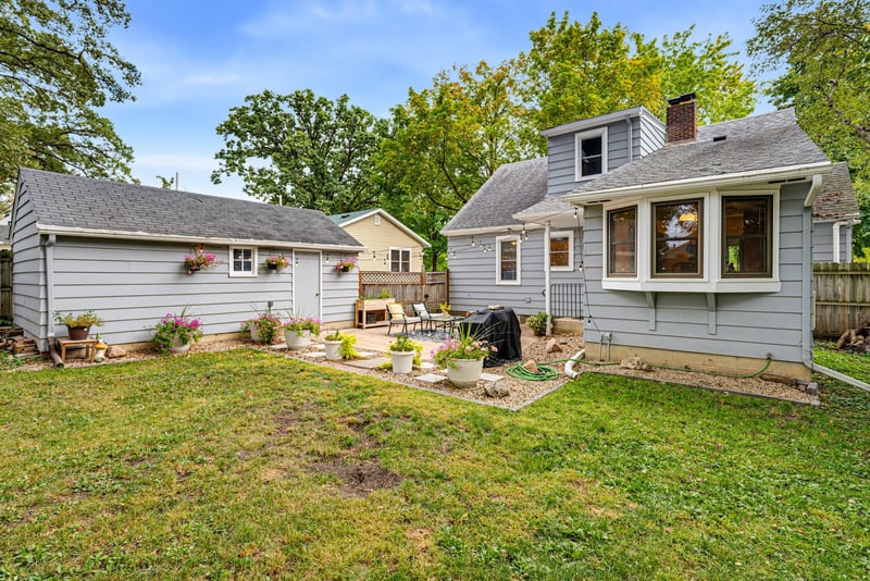 729 Juul Rd SW, Hutchinson, MN 55350