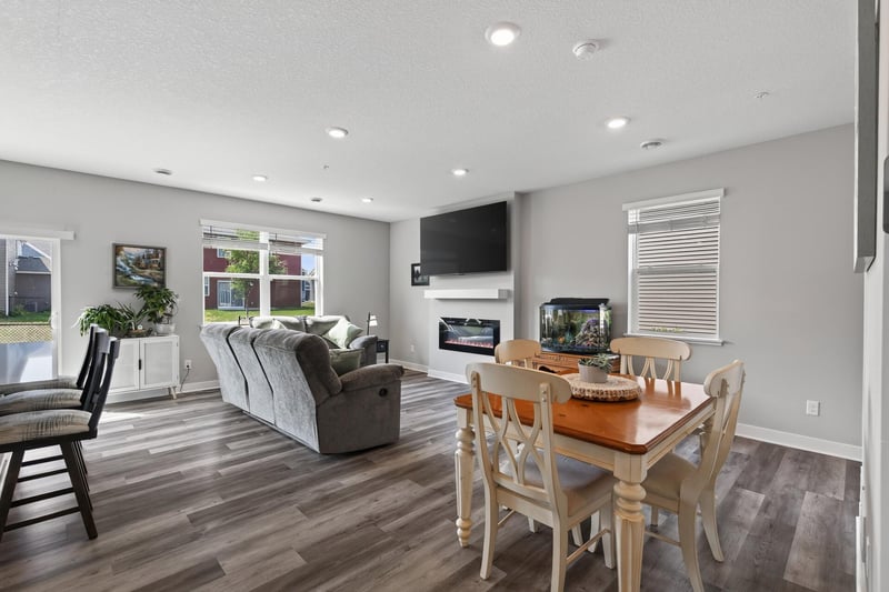 12536 Guadalcanal Cir NE #E, Blaine, MN 55449