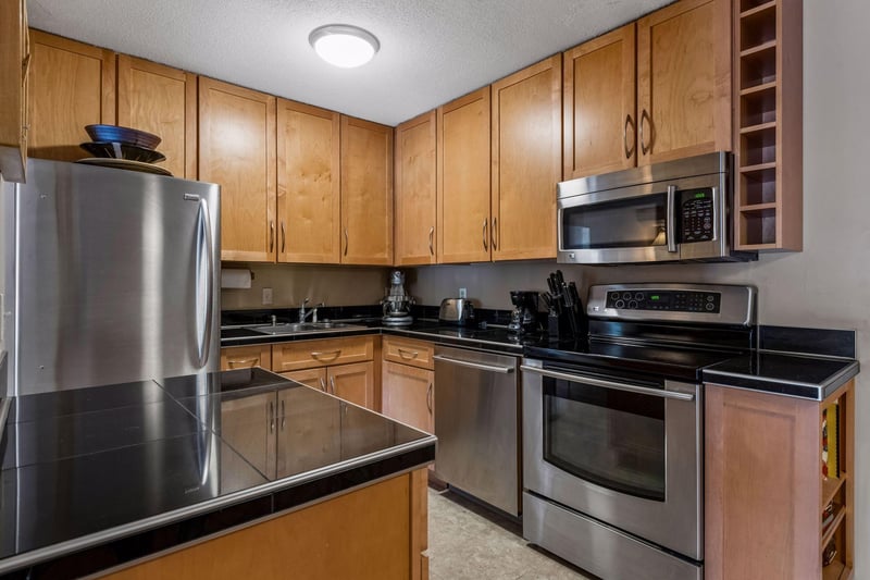 5410 Three Points Blvd #425, Mound, MN 55364