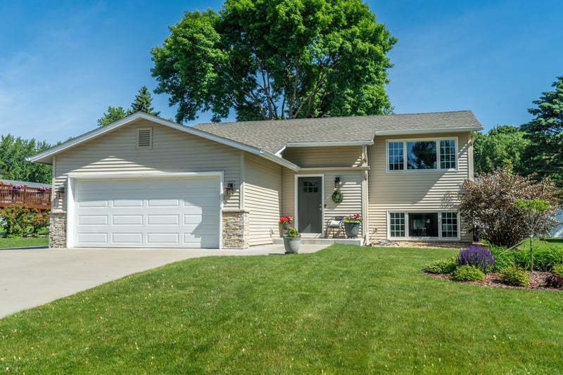 14250 55th St N, Stillwater, MN 55082