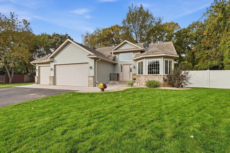 6149 384th Ln, North Branch, MN 55056