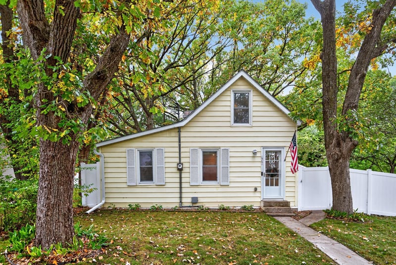 1061 Wall St, Big Lake, MN 55309