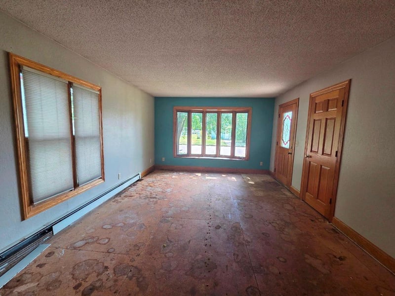 645 W 3rd St, Rush City, MN 55069