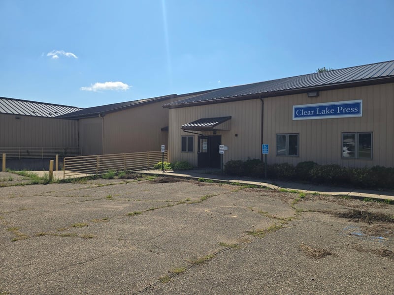300 16th Ave SE, Waseca, MN 56093