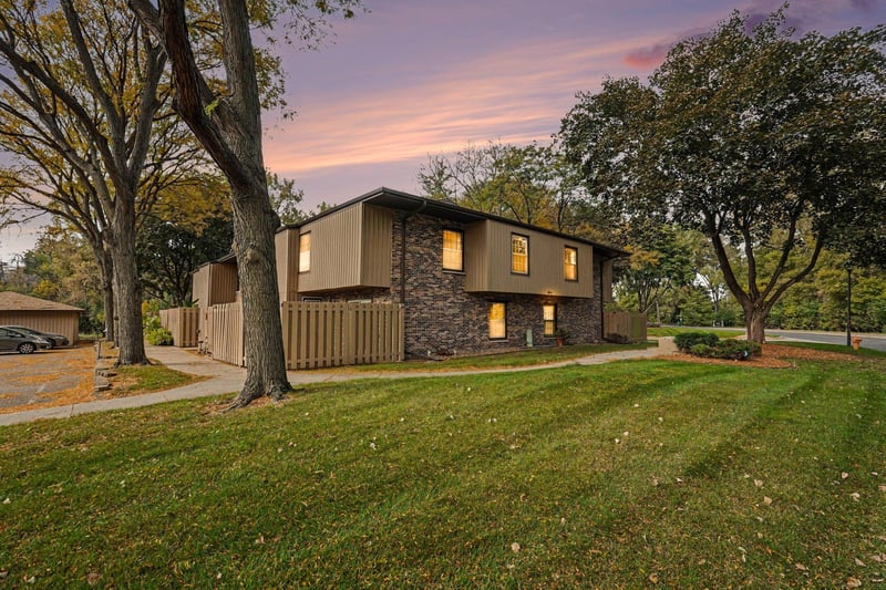 2531 Unity Ave N #253, Golden Valley, MN 55422