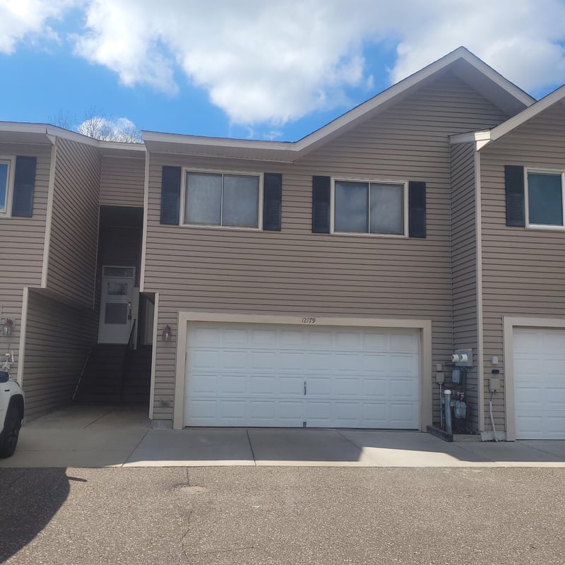 12779 82nd Pl N, Maple Grove, MN 55369
