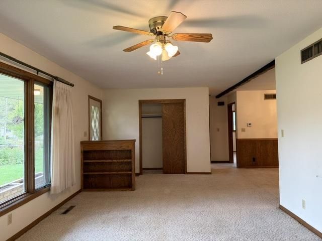 1421 12th Ave, Windom, MN 56101
