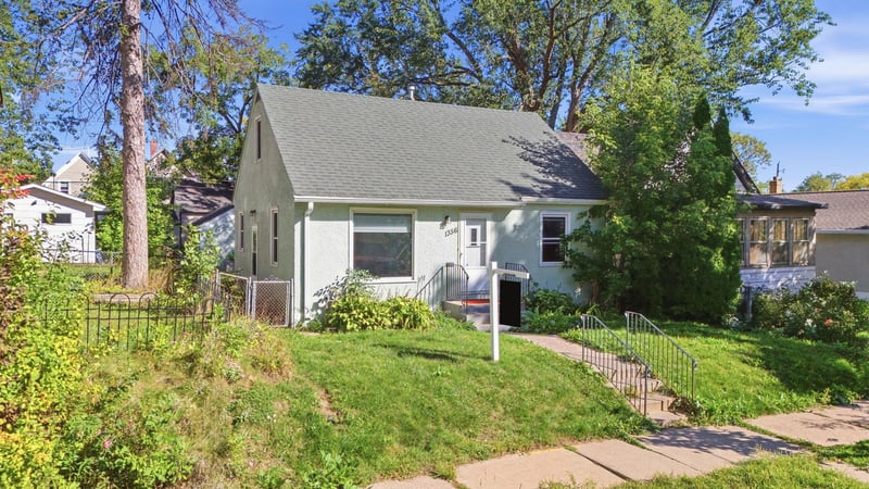 1356 Searle St, Saint Paul, MN 55130