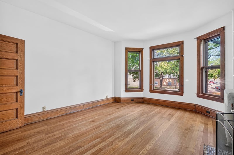 434 Laurel Ave #2E, Saint Paul, MN 55102