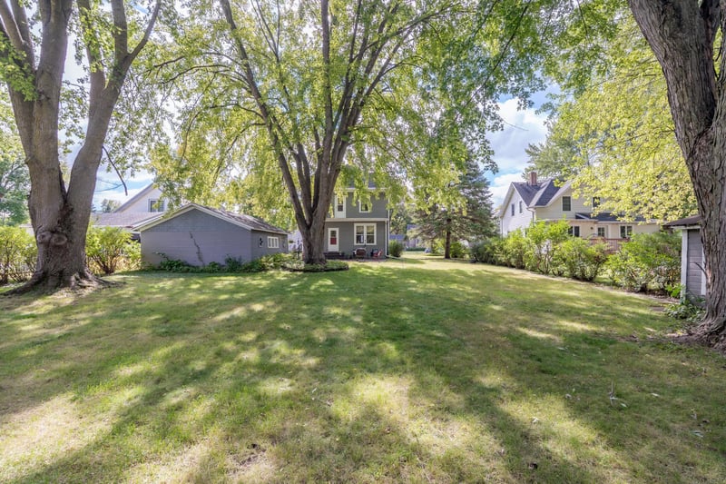 409 Elm Ave SE, Montgomery, MN 56069