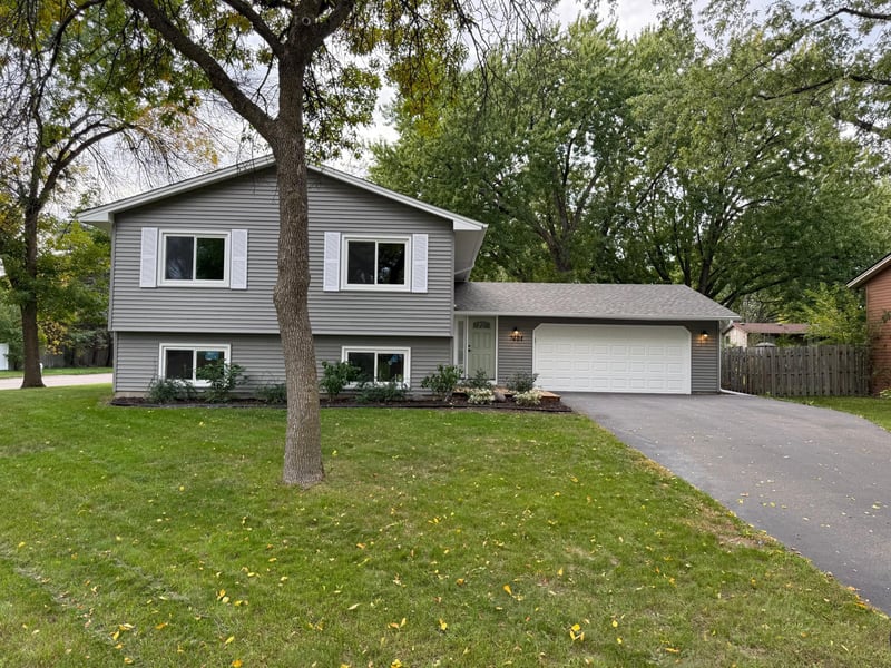 7401 James Ave N, Brooklyn Park, MN 55444