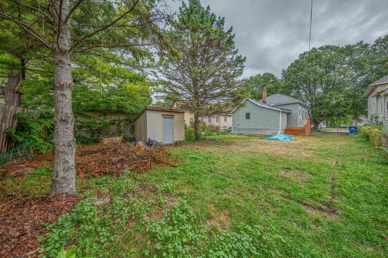 415 Bay St, Saint Paul, MN 55102