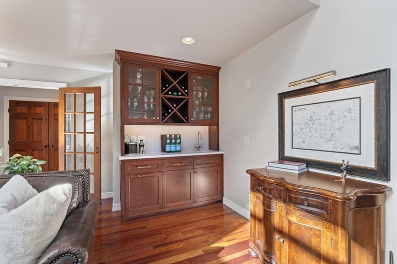 126 Courtland St, Excelsior, MN 55331