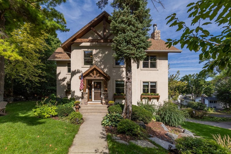 126 Courtland St, Excelsior, MN 55331