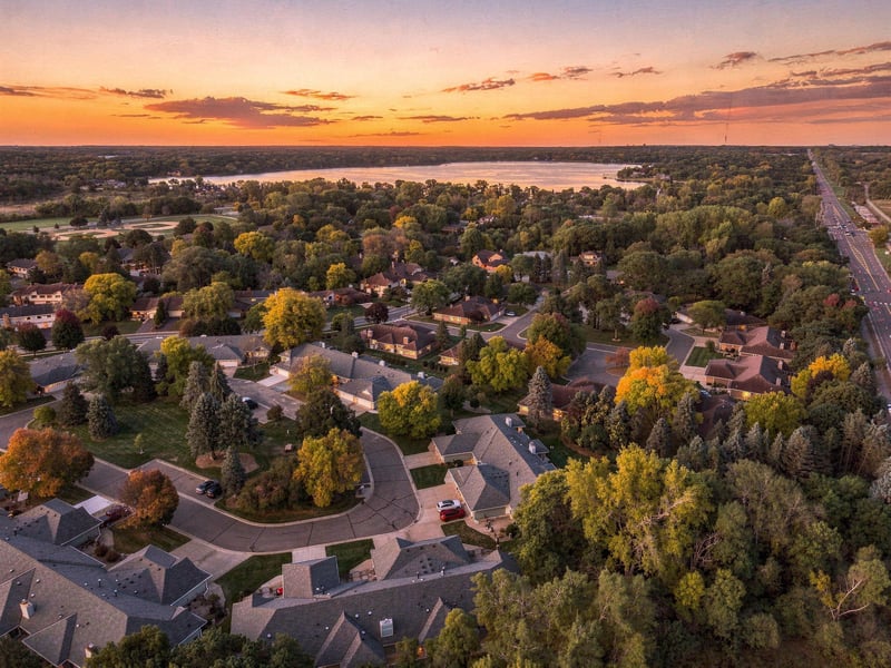 1053 Royal Ct, Shoreview, MN 55126