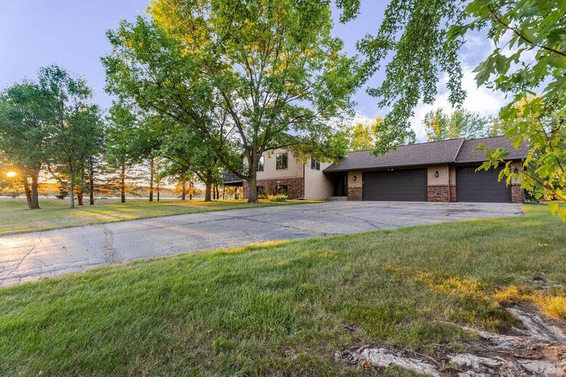 4278 236th St, Saint Cloud, MN 56301