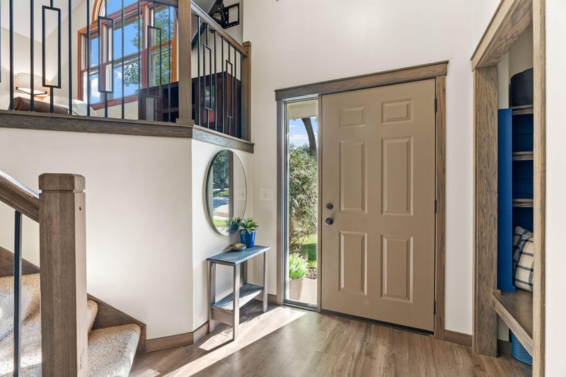9545 Hillside Dr, Champlin, MN 55316