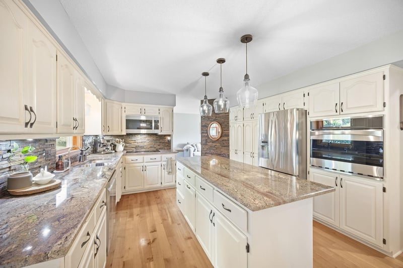 3995 Eckert Ave SE, Delano, MN 55328