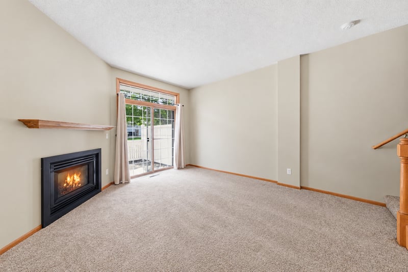 14172 Plymouth Ave #28, Burnsville, MN 55337