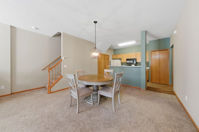 14172 Plymouth Ave #28, Burnsville, MN 55337
