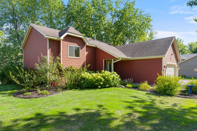 22245 Jude Ave N, Forest Lake, MN 55025