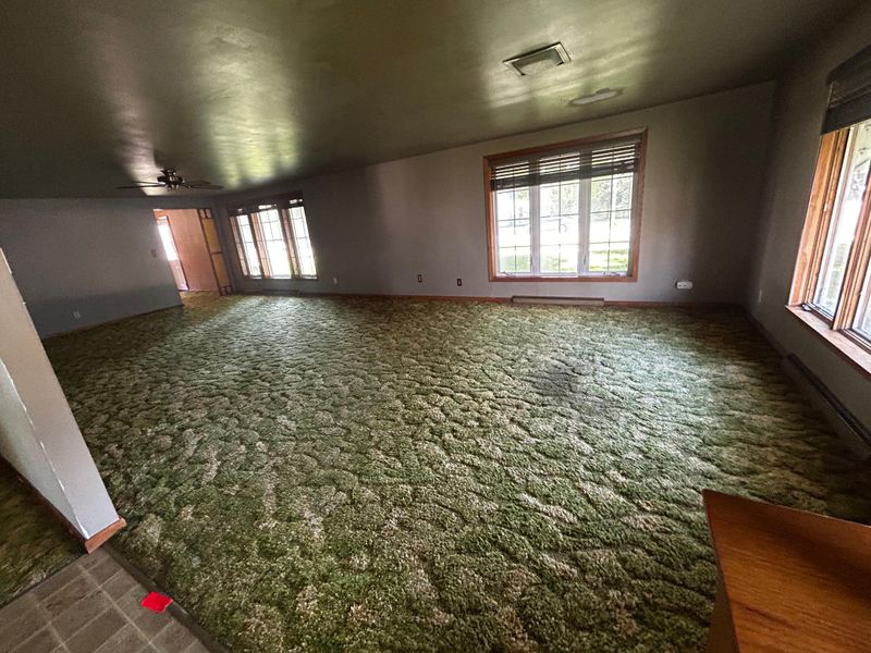 202 W Main St, Ceylon, MN 56121