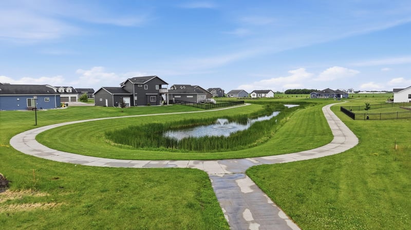 306 Northview Dr SW, Glyndon, MN 56547