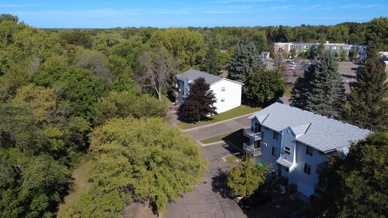 230 Hallam Ave S, Mahtomedi, MN 55115