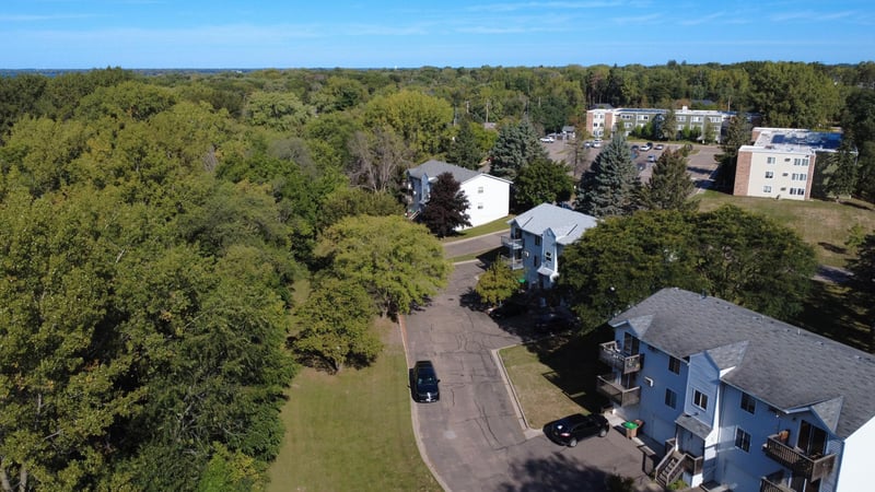 240 Hallam Ave S, Mahtomedi, MN 55115