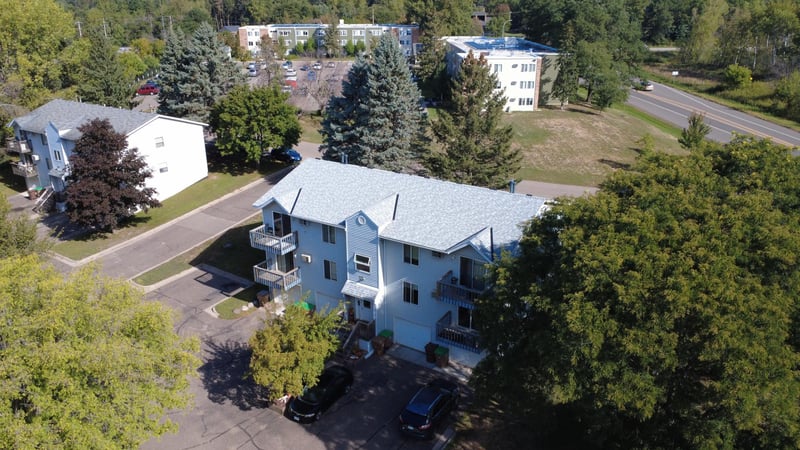 240 Hallam Ave S, Mahtomedi, MN 55115