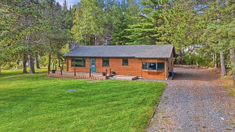 10255 Ash River Trl, Orr, MN 55771