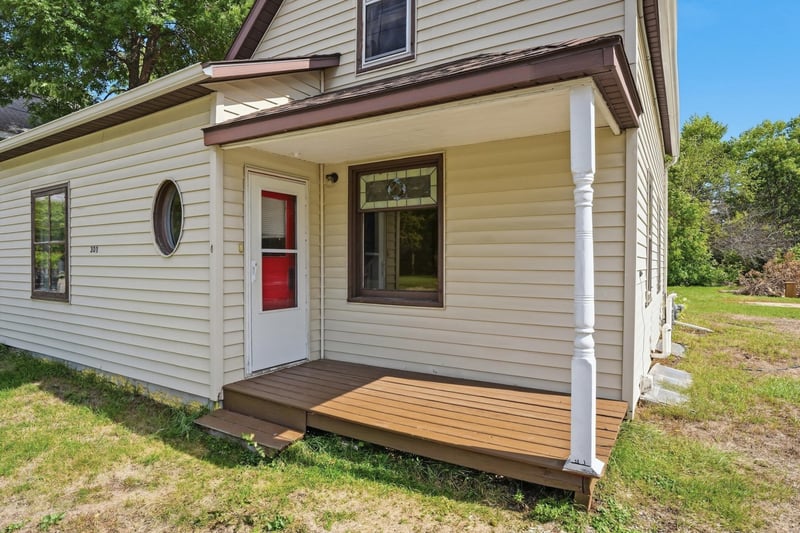 301 Main Ave N, Red Lake Falls, MN 56750
