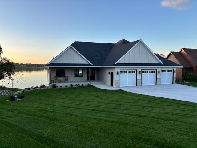 660 E Lake Cowdry Rd NW, Alexandria, MN 56308
