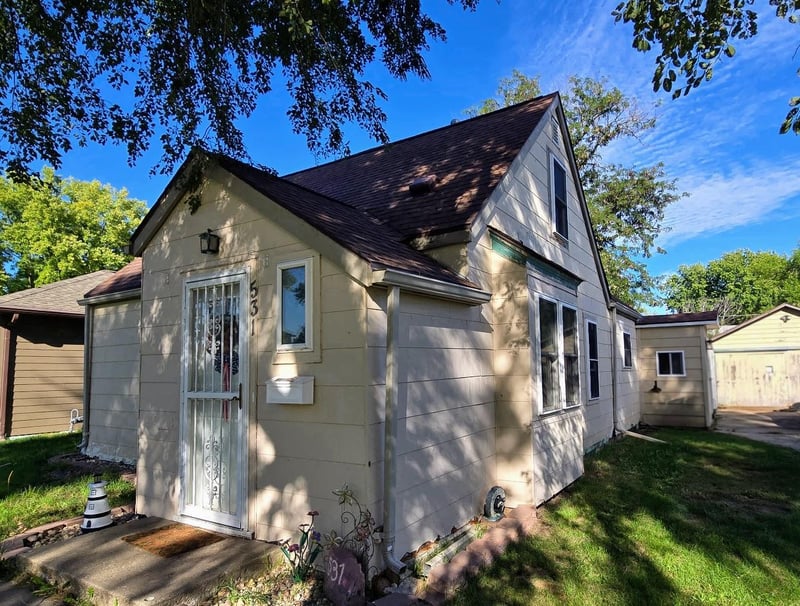 531 6th Ave SW, Pipestone, MN 56164
