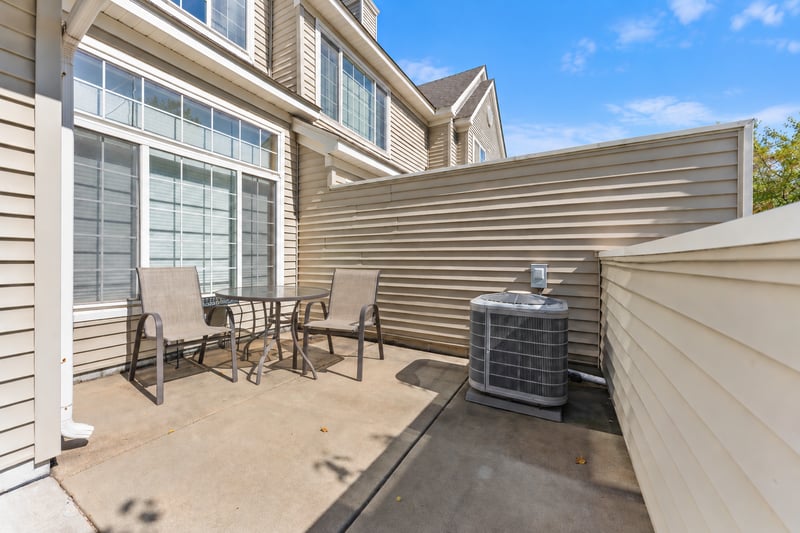 8763 Branson Dr #90, Inver Grove Heights, MN 55076