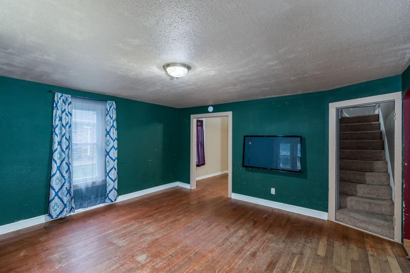 315 Hoosac St E, Waterville, MN 56096