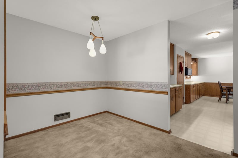 11748 Bittersweet St NW, Coon Rapids, MN 55433