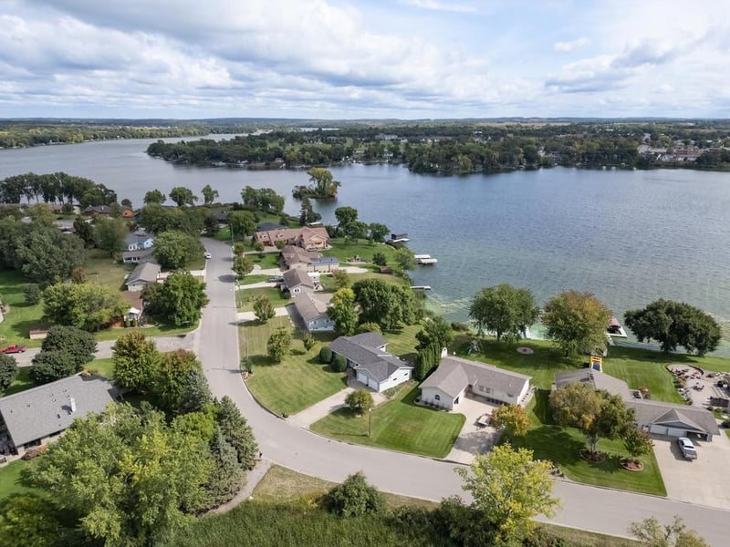 500 Hickman Dr, Sauk Centre, MN 56378