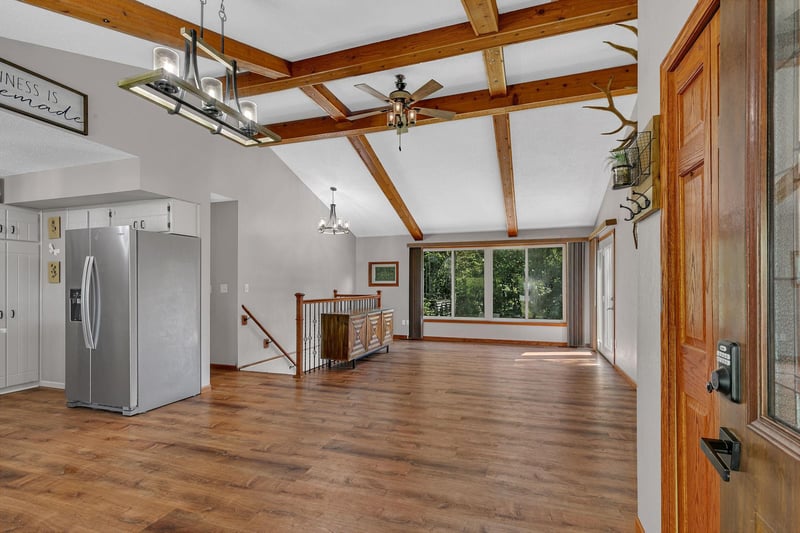 38300 75th Ave, Sartell, MN 56377