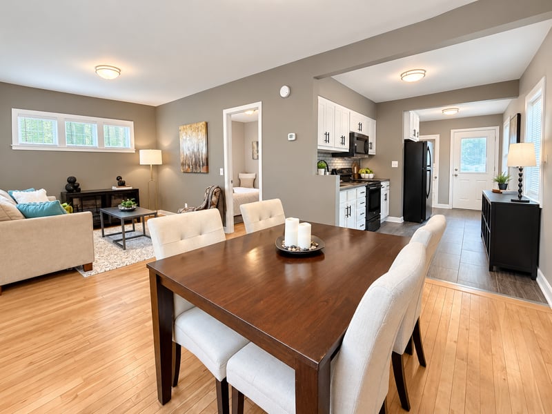 1699 Eustis St, Lauderdale, MN 55113