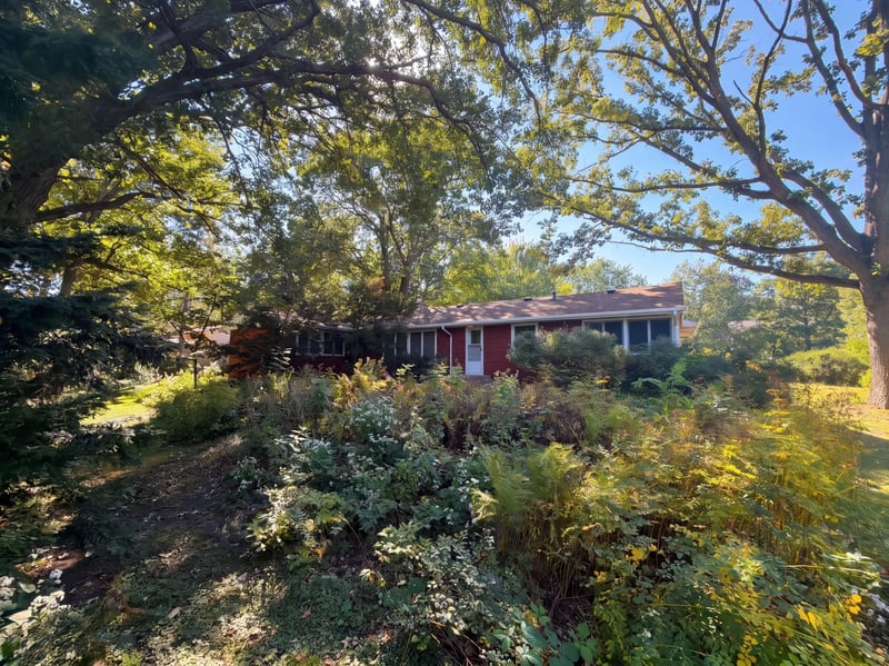 2000 Herschel St, Roseville, MN 55113