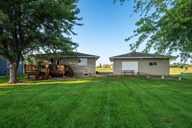 51334 Rush Lake Trl, Rush City, MN 55069