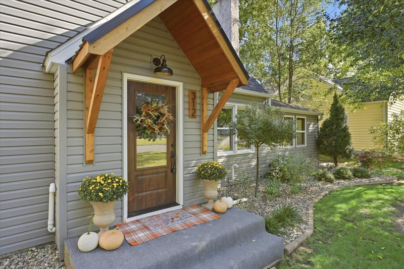 312 Westminster Ave SW, Watertown, MN 55388